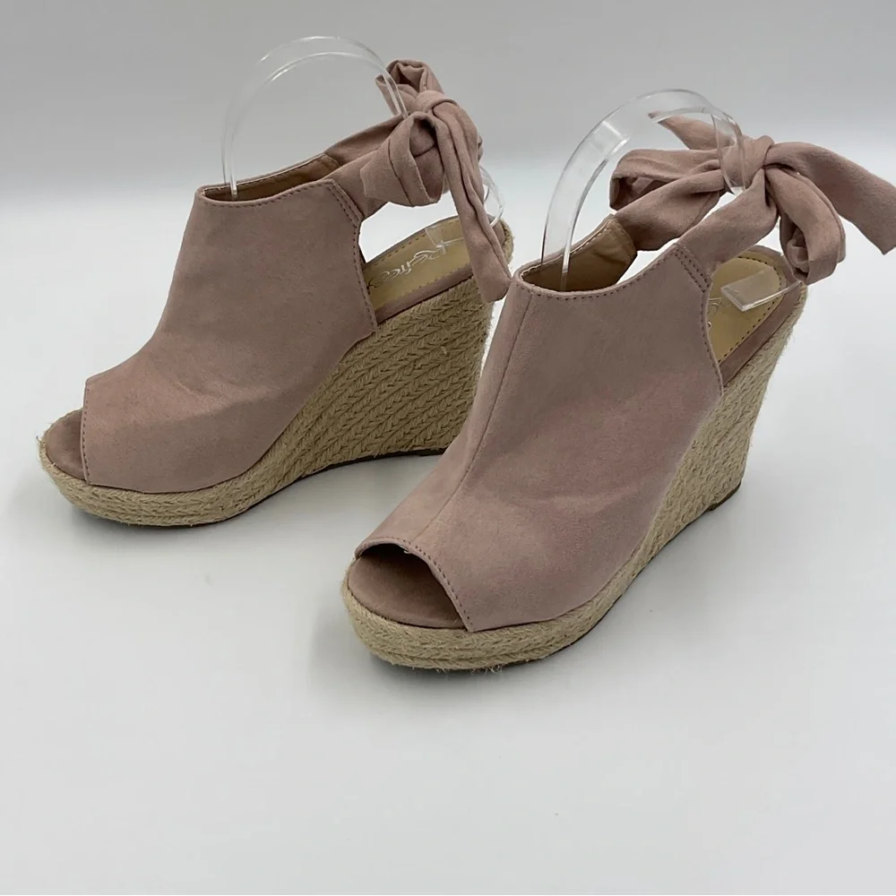 Refresh EUC Miya Pink Suede Espadrille Wedges Ribbon Tie Back Open Toe Size 8.5